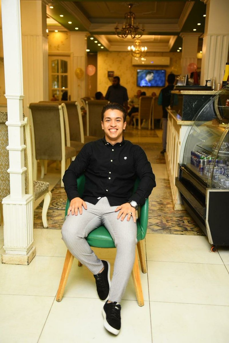 _HussinMostafa_'s tweet photo. Officially 21 ♥️ https://t.co/yVJo5rTlup