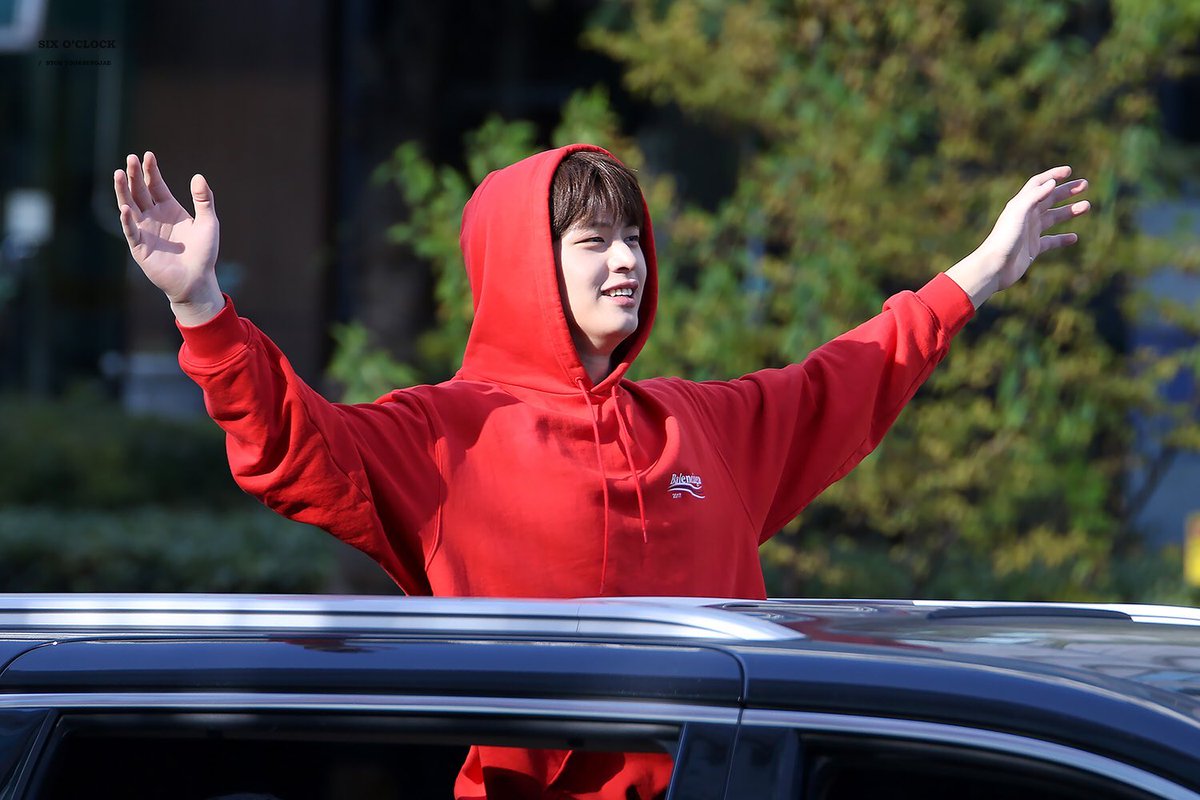 btobms_rie's tweet photo. D-16
171029 人気歌謡
@BTOB_6SJ
#비투비 #BTOB #성재 #sungjae #waitingforbtob #오고멜 #오사멜 #예지앞사 #고거신기 #우리가_함께라면_뭔들_아름답지_않을까 #비투비영원하자 #너없인안된다 https://t.co/3SbtRgbcmo
