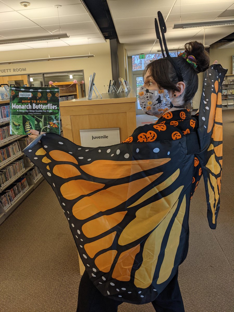 TigardLibrary's tweet photo. No matter who you are this Halloween, we can help find the book that is perfect for you!
#Halloween #LibraryHalloween #Tigard #TigardLibrary #TigardHalloween https://t.co/Mh0eEHI2Ik