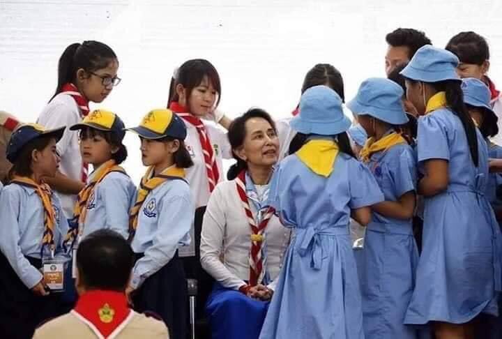 DustinNaing1997's tweet image. #AUNG SAN SUU KYI of BURMA 

She is the one who loves them and whom they love. She is their leader for democracy, human rights and the future.

#Oct29Coup 
#WhatsHappeningInMyanmar