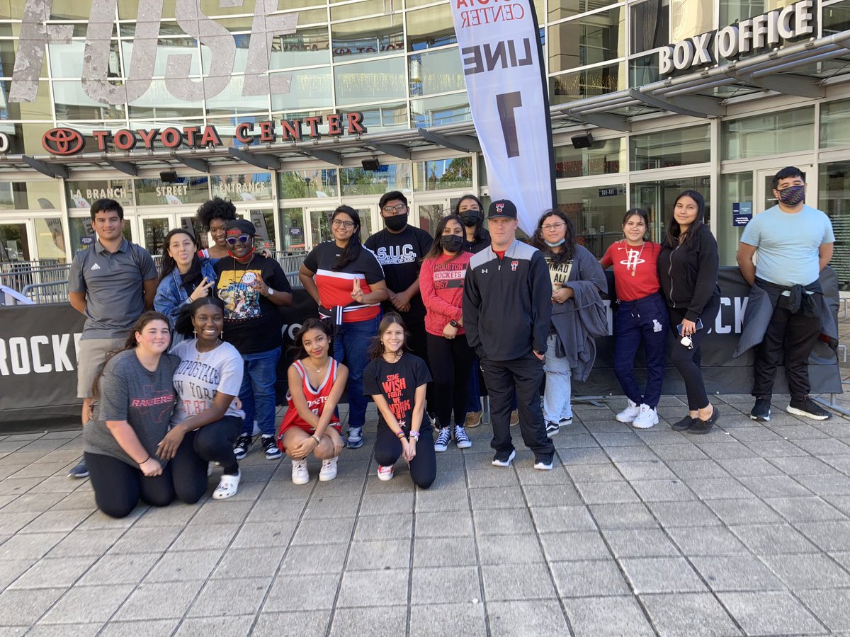 MsGalyen's tweet photo. It’s DECA Day at the #houstonrockets! We’re here to learn about sports marketing and #Lightthefuse https://t.co/JUDIbtCtXH