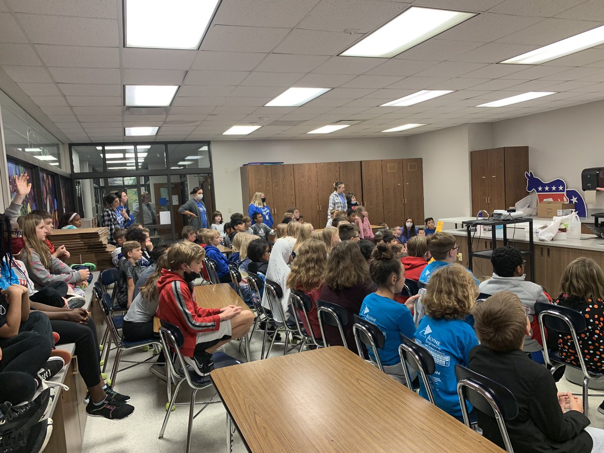 Thank you to our friends at the Douglas County Sheriff’s Office as well as the agents from the DEA for coming to talk to us during Red Ribbon Week!  We appreciate all you do!! <a href="/MPS_Morton/">Morton Elementary</a> @MissHevelone <a href="/ElizabethEnge14/">Elizabeth Engelbart</a> @MissAllfree <a href="/hp_sutton/">Hannah Sutton</a>