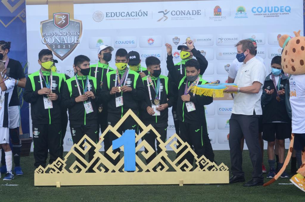 TonyLopezPinzon's tweet photo. Coahuila, campeón en fútbol 5 en los #Paranacionales #CONADE2021

•La medalla de plata fue para #Puebla, el bronce para el Estado de México 

Cancún.- El Estado de Coahuila se  coronó flamante campeón de la disciplina de Fútbol 5 Side (para ciegos) al vencer por marcador... https://t.co/bZBI2AROAM