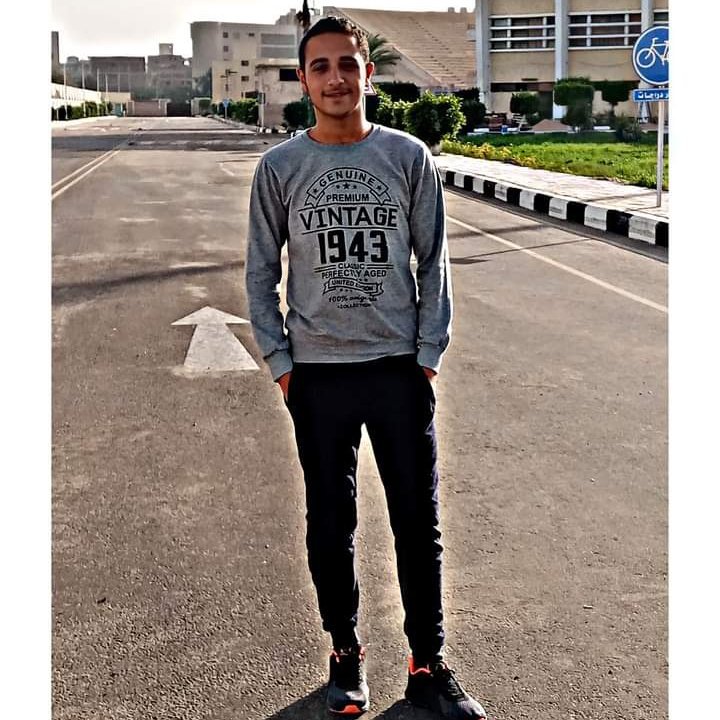 لست كاملا أو مثاليا ، لكني دائماً حقيقي وهذا يكفي...👌🤍