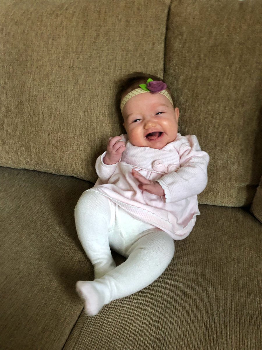 CassandraHollo_'s tweet photo. When I had my daughter back in August, Halloween seemed so far away. Now Halloween is this weekend and I only have one more week left of maternity leave with her😭 Time is a real thief. https://t.co/sUMskDZmUB