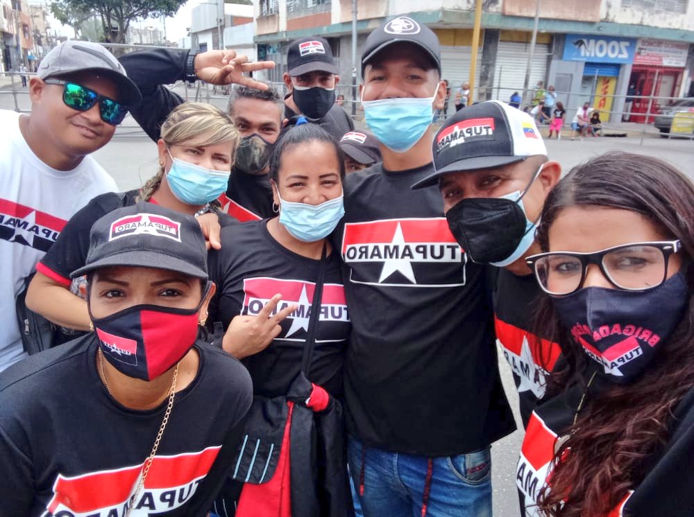 MrtGirardot's tweet photo. Extraordinario Inicio de Campaña del Edo ARAGUA Junto a nuestra Futura Gobernadora @Soykarinacarpio 

La militancia #TupamaroRebelde participa con gran entusiasmo y amor para así garantizar una victoria contundente este #21Nov https://t.co/IcwjELdRr5