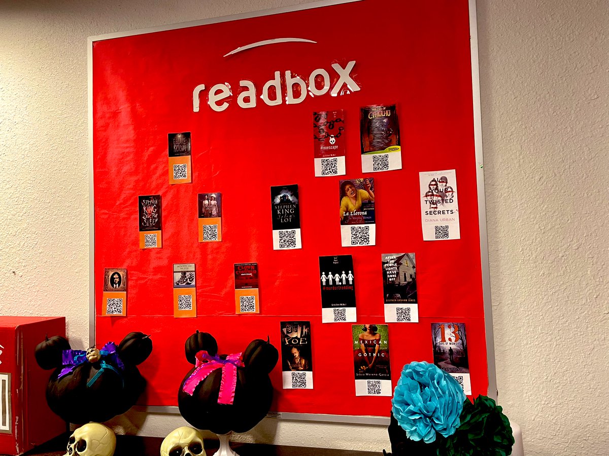 LibrarianAnGe's tweet photo. Stop by #EHS_Library for a scary book
Visit our digital readbox and book display and checkout a Booooook 👻
#SISD_Reads https://t.co/4CgheOO1Wv