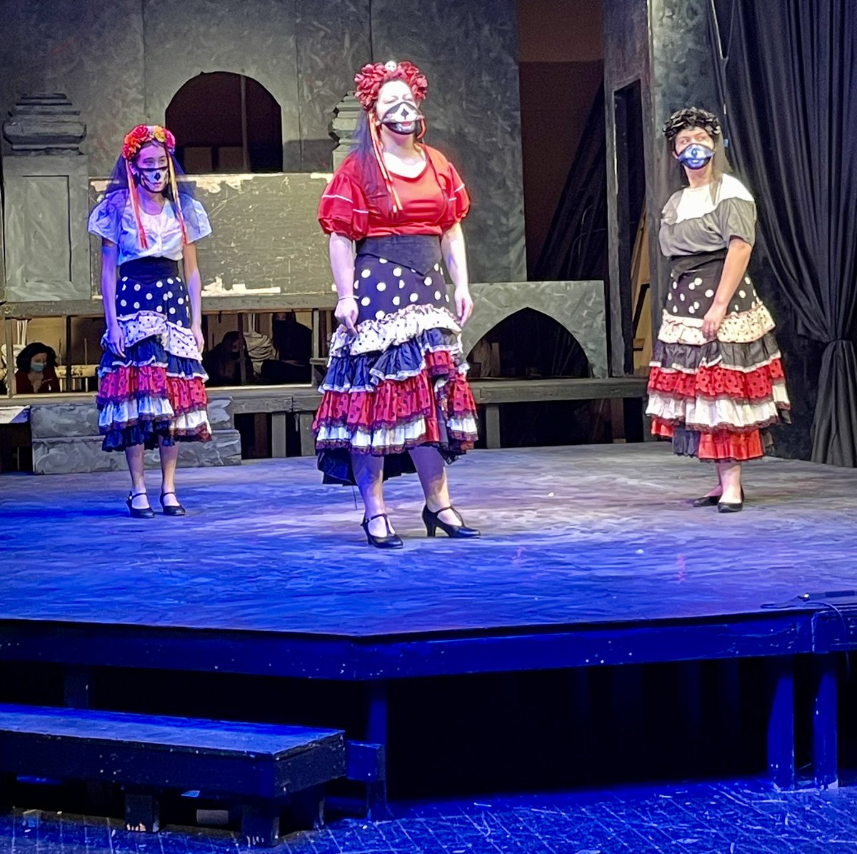 BMCHSDARTS's tweet photo. It’s final dress rehearsal for the @CalhounHS Shakespeare production! Wishing all our @OnTourCo students a wonderful run…thank you for all your hard work and commitment to live theatre! @bmchsd #Macbeth https://t.co/OPQN1XCNbF