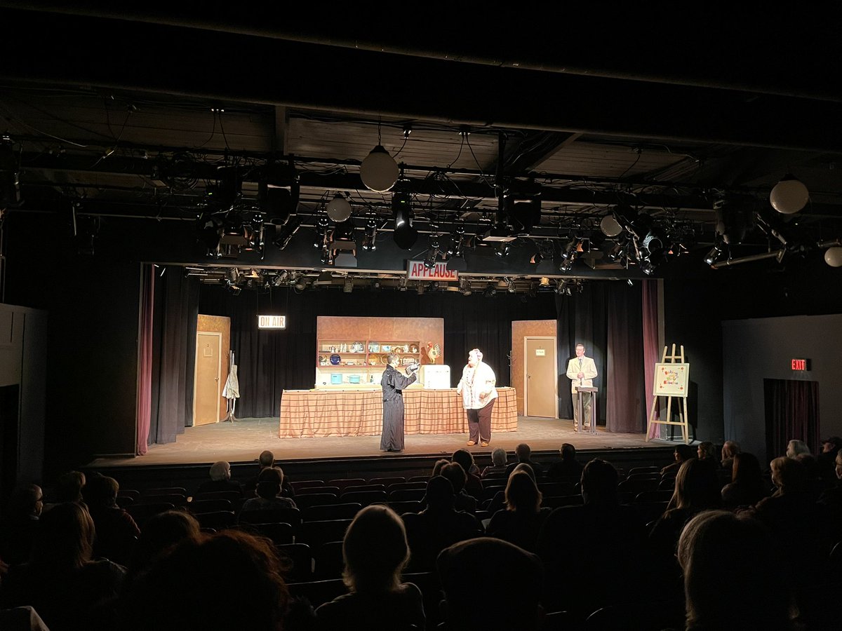 TMrakas's tweet photo. What an exciting night as Theatre Aurora has reopened their doors! It was great to see everyone laughing together in person and enjoying “The Kitchen Witches” … Thanks to everyone at the Theatre for continuing to push and promote arts and culture in our community!! https://t.co/AOeOJIrvbk