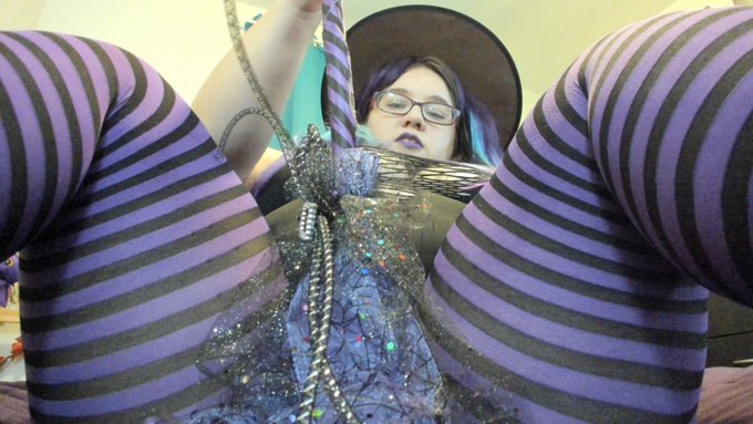 What spell do you want me to cast? https://t.co/iDvJDooI4Q
