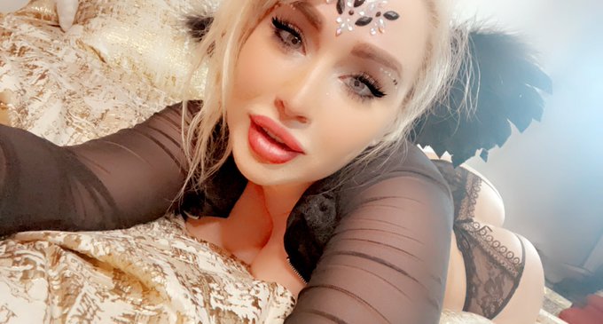 Rawr back to being a Twitter remember buttheads🎃is free you can still tip while I&rsquo;m offline I haven&rsquo;t<a href="/tag/spoiled"class="tags"><span>#spoiled</span></a>