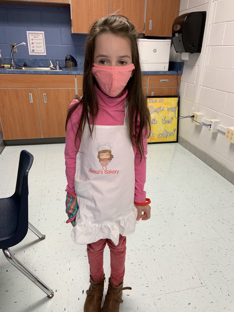 ThayerElem's tweet photo. Red Ribbon Week Day 4
Begin with the End in Mind: Stay away from drugs now and forever- Dress as your future career. https://t.co/uJe38F8uji