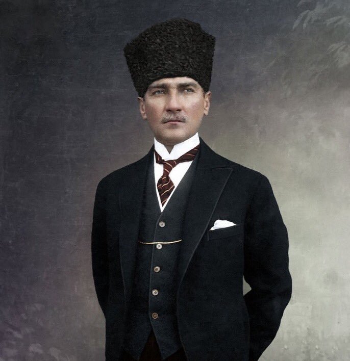 Açtığın yolda gösterdiğin hedefe...

#29Ekim 
"NE MUTLU TÜRKÜM DİYENE"