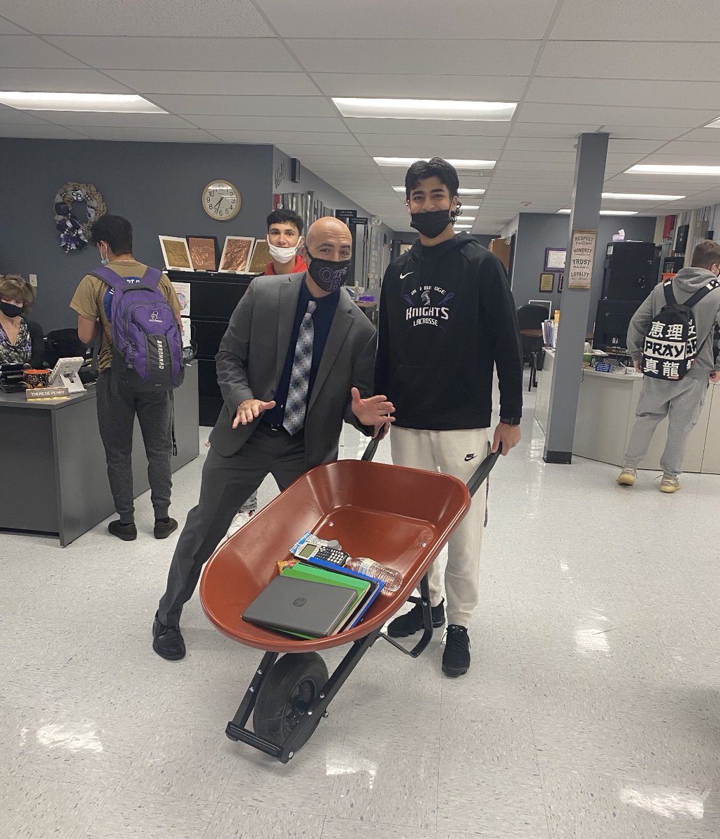 “Anything but a backpack” Day at OB.  <a href="/OBHSClassof2022/">OBHS 22</a> <a href="/atarantojr/">Anthony Taranto Jr</a>