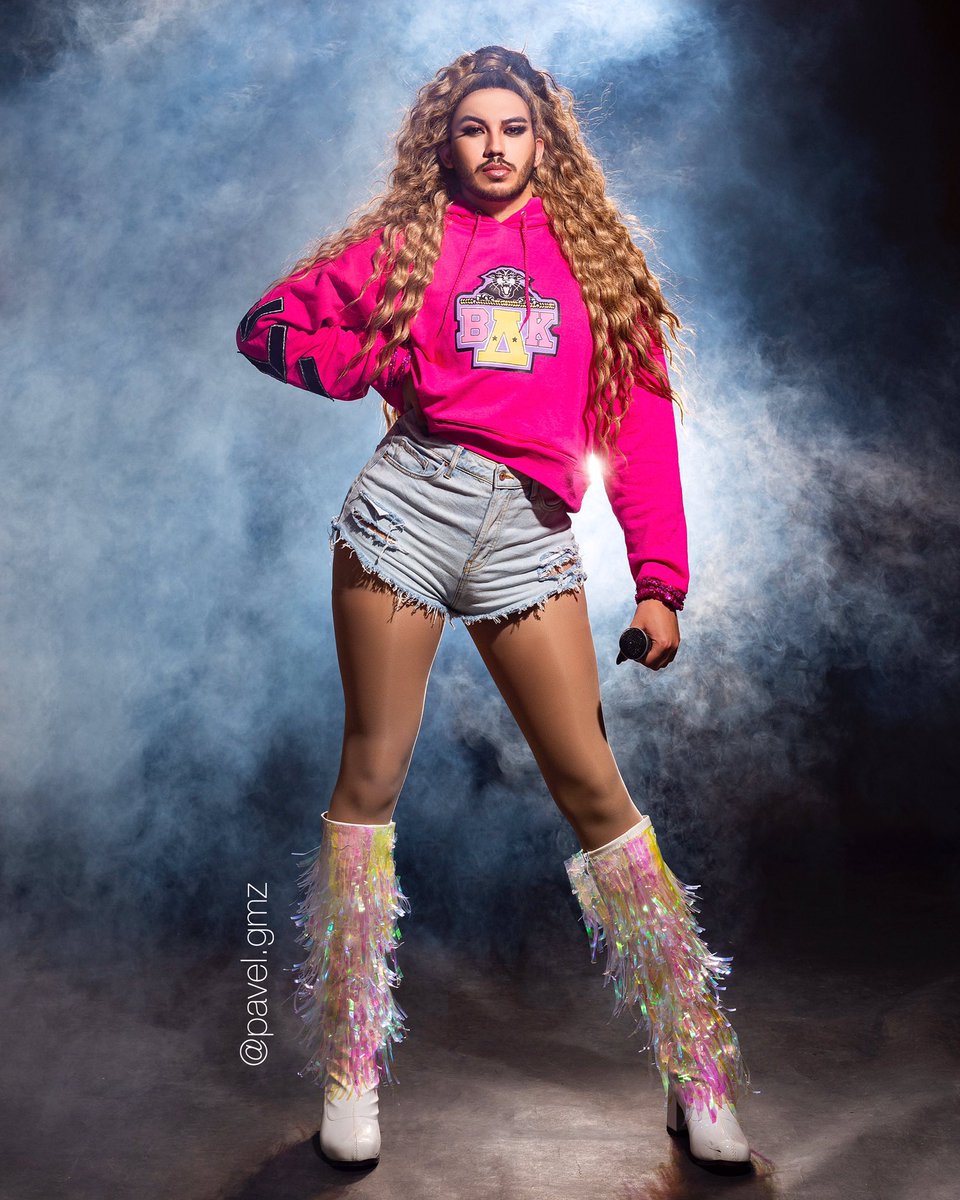 Pavel2G's tweet photo. I’m @Beyonce for halloween 2021! 🐝🐝🐝🐝 happy halloween everybody! Show me your costumes!🎃👻 #beyonce #coachella #halloween #halloweencostume https://t.co/65sEglSJOk