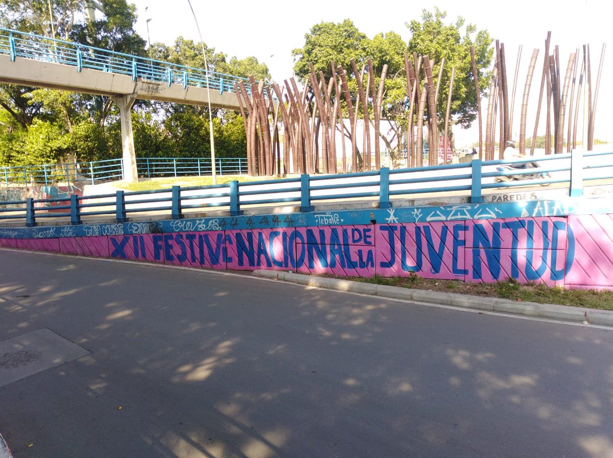 XII_Festival's tweet photo. #XIIFNJ Así se construye festival desde las regiones, esta vez desde la capital bambuquera #Neiva 
Sigamos aunando esfuerzos por las reivindicaciones juveniles✊ https://t.co/KdQvHwR2SH