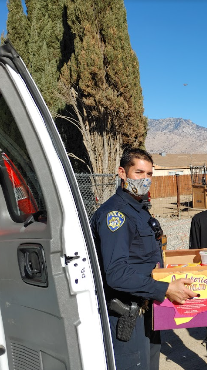 KHSD_Official's tweet photo. Happy National First Responders Day! A huge thank you to all first responders, including our KHSD police officers, for ensuring our campuses are a safe place for our students and families! https://t.co/BwcooPLiCS