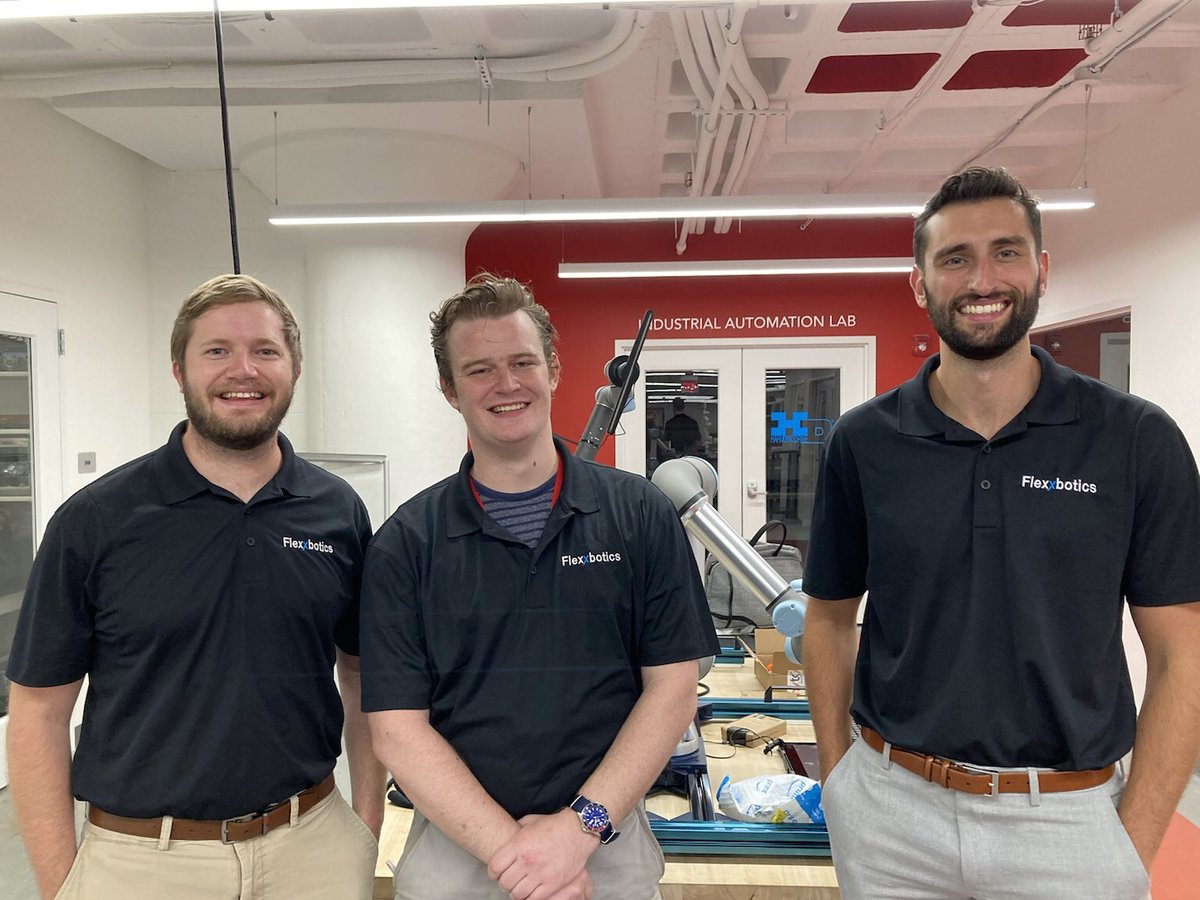 JobsRobots's tweet image. #Flexxbotics is hiring!

&quot;We’re looking for a software professional with both the creativity and the rigor needed to develop software that meets real-world requirements.&quot;

Interested? Go to hubs.ly/H0ZR8CD0 to apply! 
#jobs #robotics #AI @MassRobotics