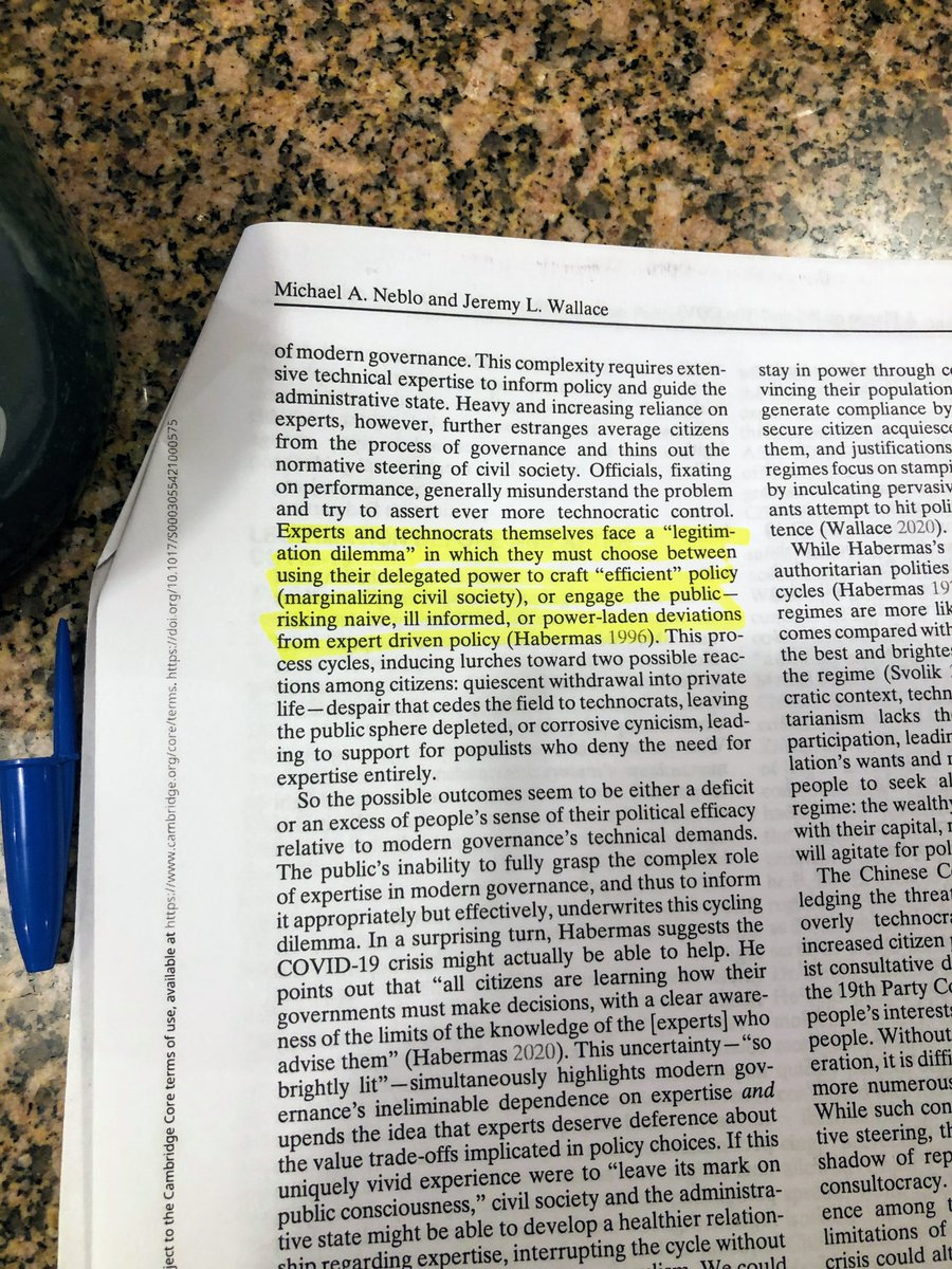 Expertise and deliberative democratic theory: such a powerful reminder of what reorientations to #policymaking processes can do for legitimization in the eyes of a distrusting public. We're connecting the beginning of the semester with Habermas via @MichaelNeblo and @jerometenk.