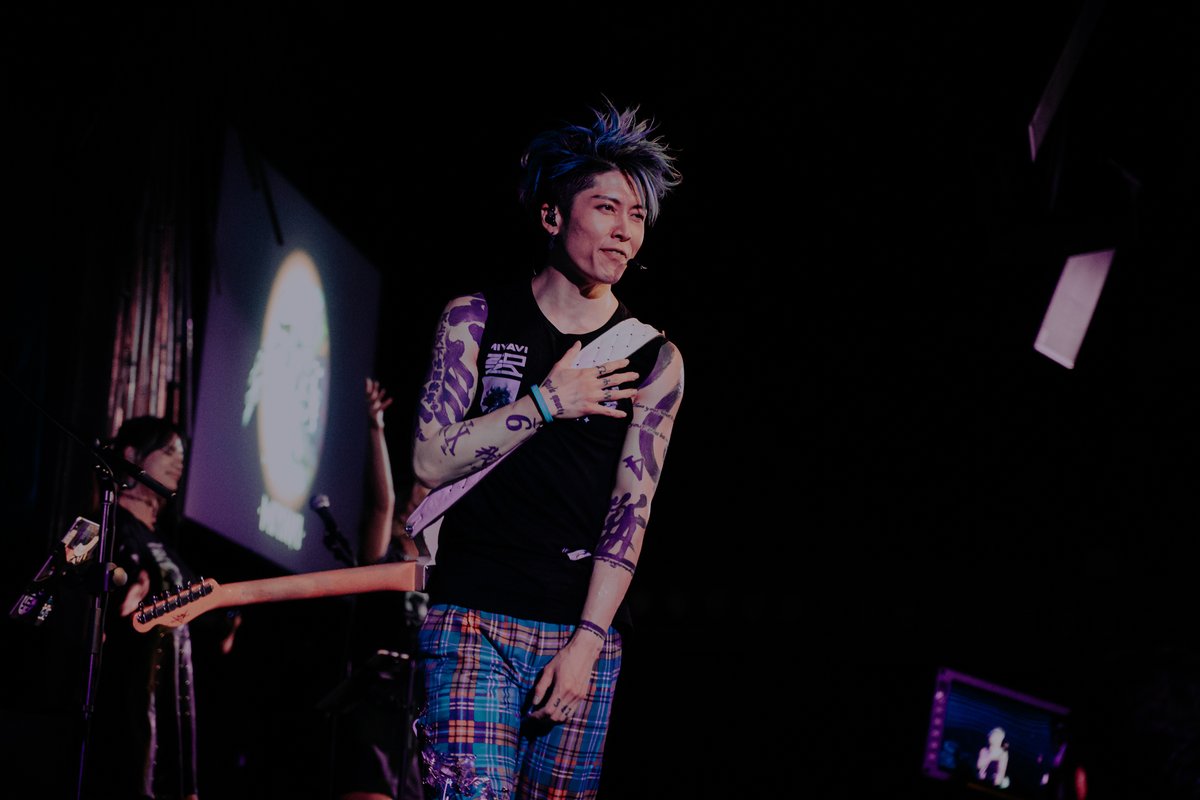angelaleuphotos's tweet photo. First show back in 19 months &amp; I had the pleasure of shooting @MIYAVI_OFFICIAL 昨日はお疲れ様でした！良いライブでしたね㊗️ https://t.co/mRLP6blPUk
