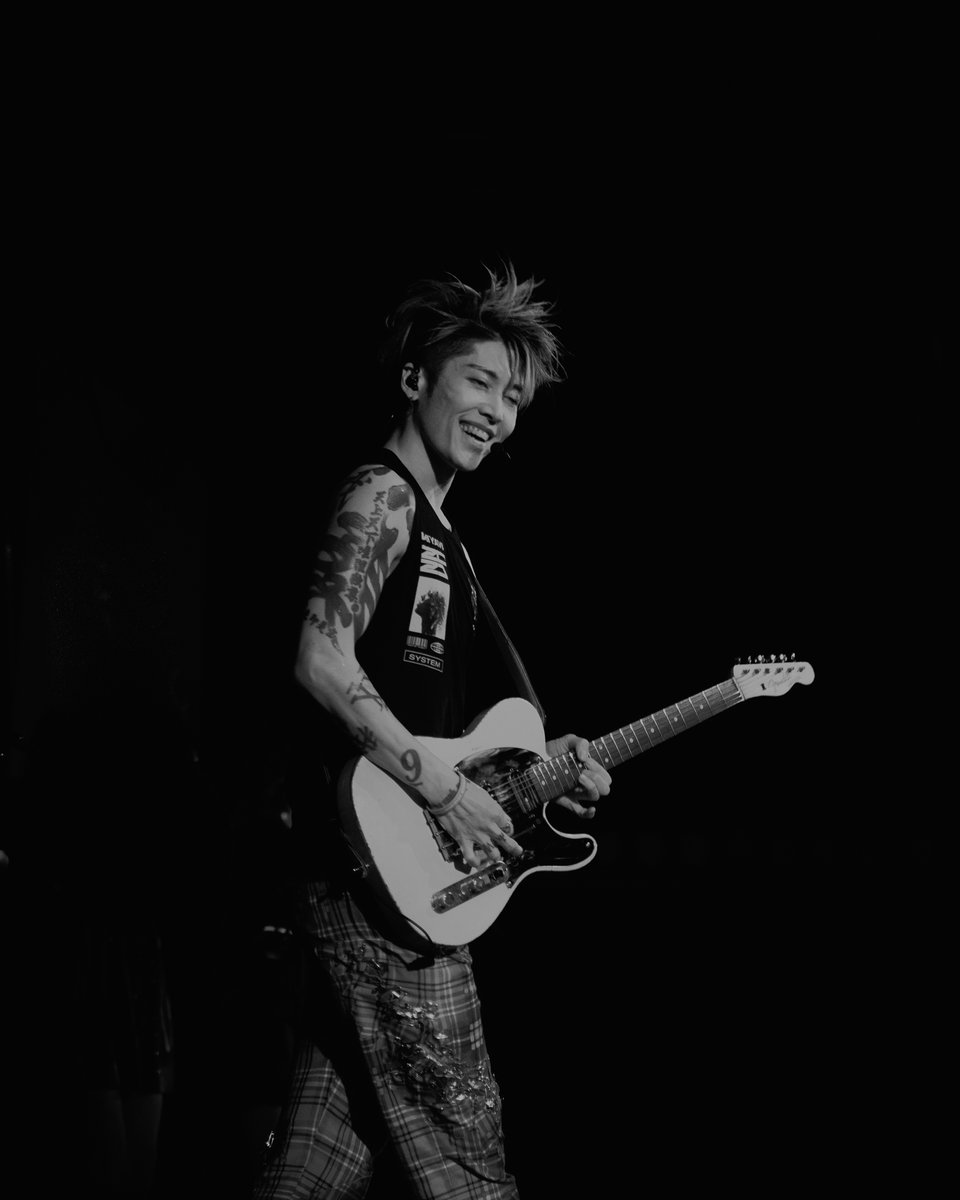 angelaleuphotos's tweet photo. First show back in 19 months &amp; I had the pleasure of shooting @MIYAVI_OFFICIAL 昨日はお疲れ様でした！良いライブでしたね㊗️ https://t.co/mRLP6blPUk