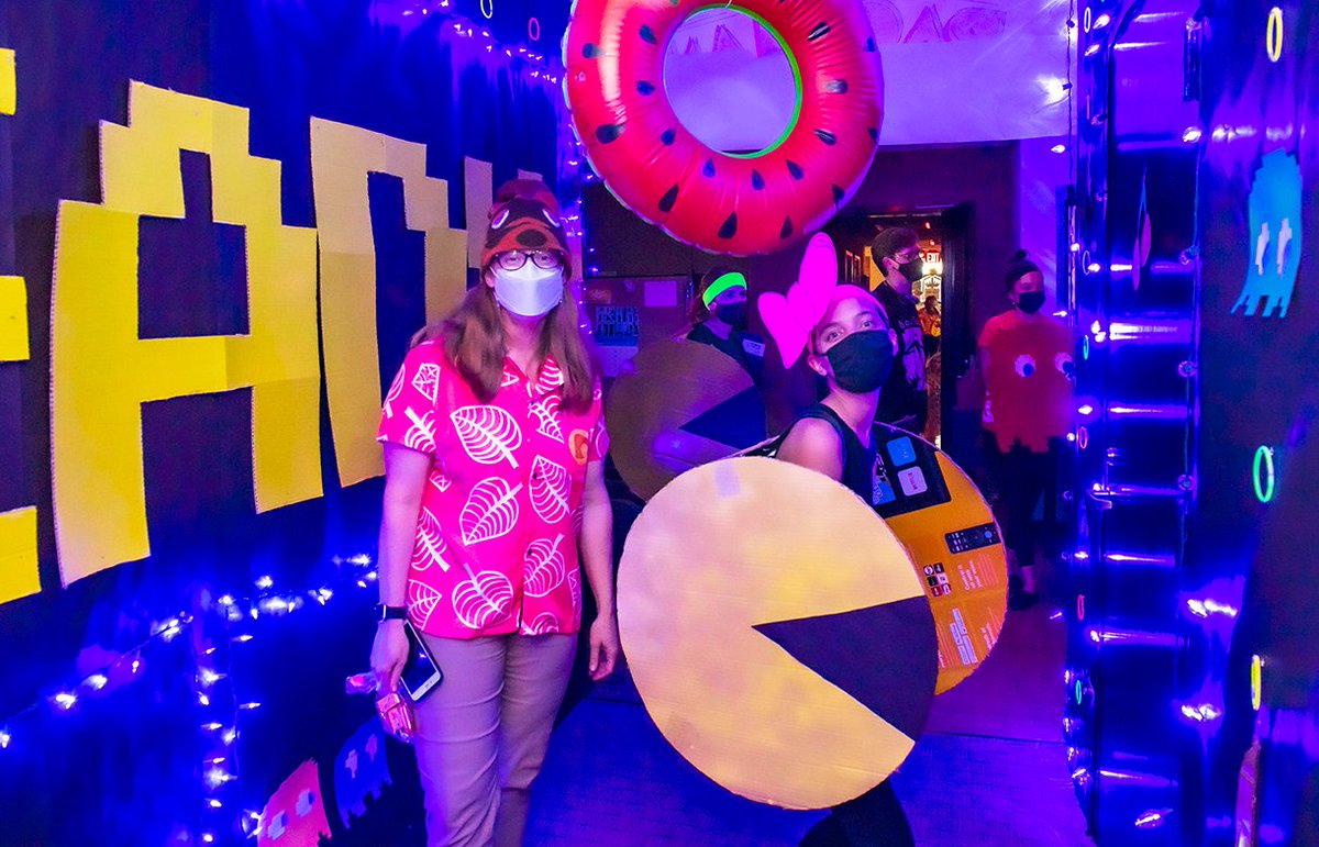 RiceUNews's tweet photo. No one does Halloween quite like the @RiceUniversity Student Center. When was the last time you were inside a life-sized Pac-Man game? 🍒

📽️ by @BranMart

https://t.co/6z0nkvxI6P https://t.co/5YAWcX0LFE