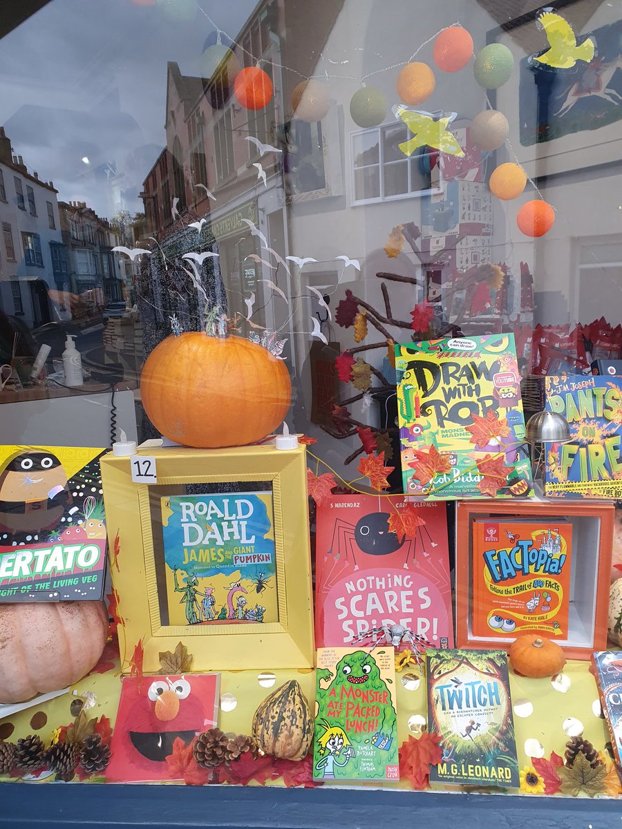 Miss Flinton tweet media