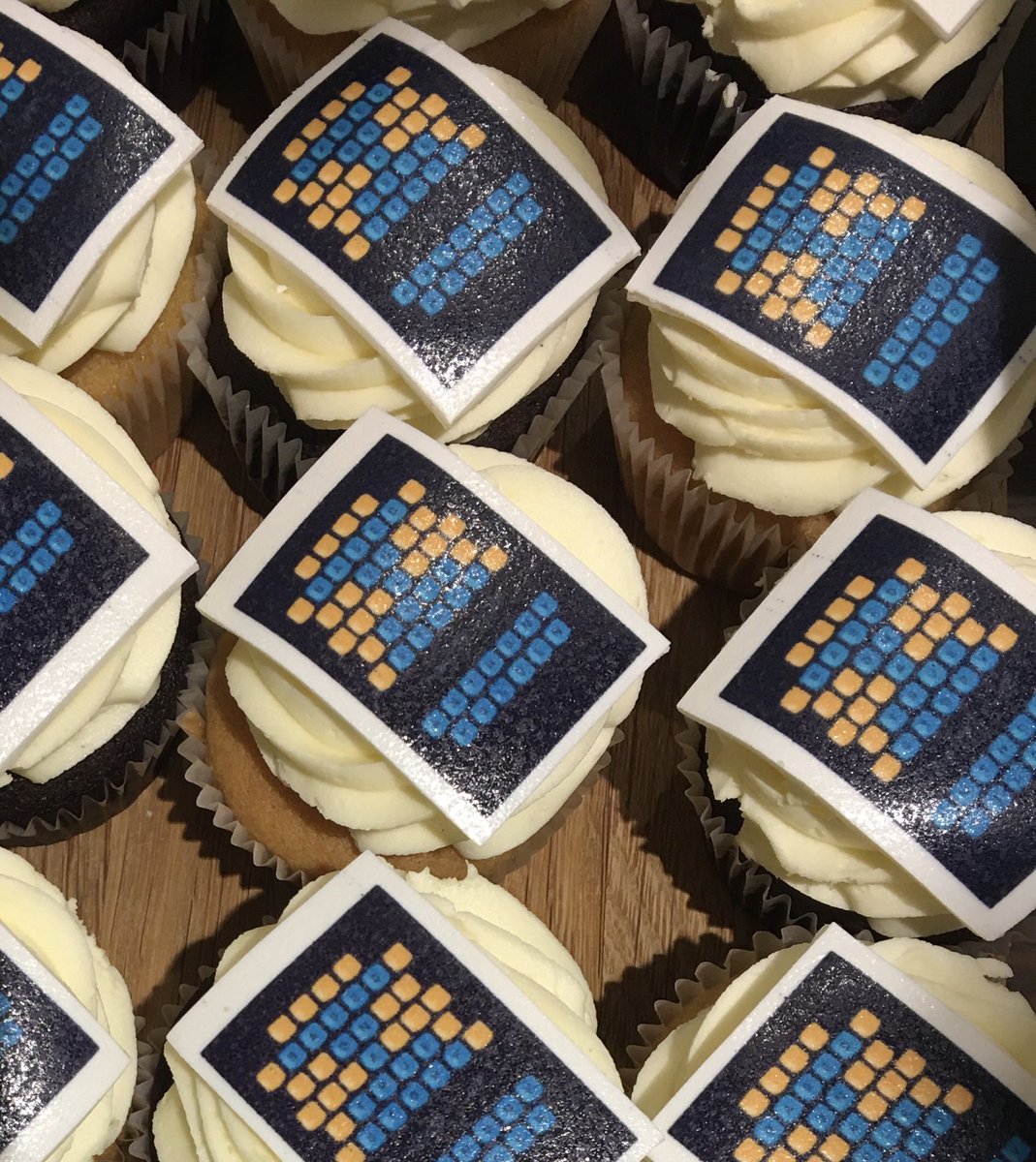 GylesB1's tweet photo. I’ve been to a marvellous party … &amp; the cupcakes were as delicious as the book whose cover they bear is brilliant. “Based on a True Story” is the roller-coaster autobiography of ⁦writer, biographer, poker player @AntHolden⁩ - published today &amp; my book of the year. https://t.co/1OxHztJ6Ii