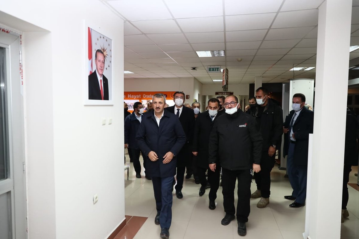 AFAD_Erzurum's tweet photo. Başkanımız Sn Vali Yunus Sezer, beraberinde Valimiz  Sn Okay Memiş ile  kurumumuzu ziyaret ederek ilimizde yürütülen çalışmalar hakkında bilgi aldılar.
@AFADBaskanlik @S_Karsli25 @yavuzkaya1965 https://t.co/JXji9rkna9