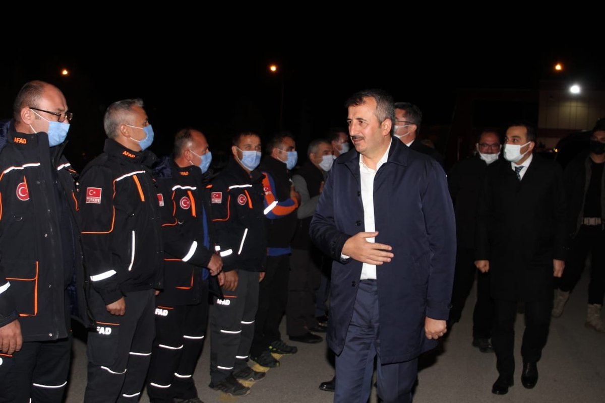 AFAD_Erzurum's tweet photo. Başkanımız Sn Vali Yunus Sezer, beraberinde Valimiz  Sn Okay Memiş ile  kurumumuzu ziyaret ederek ilimizde yürütülen çalışmalar hakkında bilgi aldılar.
@AFADBaskanlik @S_Karsli25 @yavuzkaya1965 https://t.co/JXji9rkna9