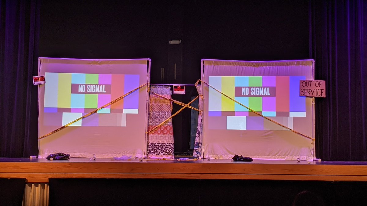 PorterPlayers's tweet photo. Oh no! What happened to #TheShowerCapKids set!? Come see #BackInBusiness to find out! This Friday and Saturday in the @LockportHS205 East Campus Auditorium. Free admission! 7PM! We'll see you there! #PorterPride #DramaClub #Comedy https://t.co/WzzJtGGwgQ