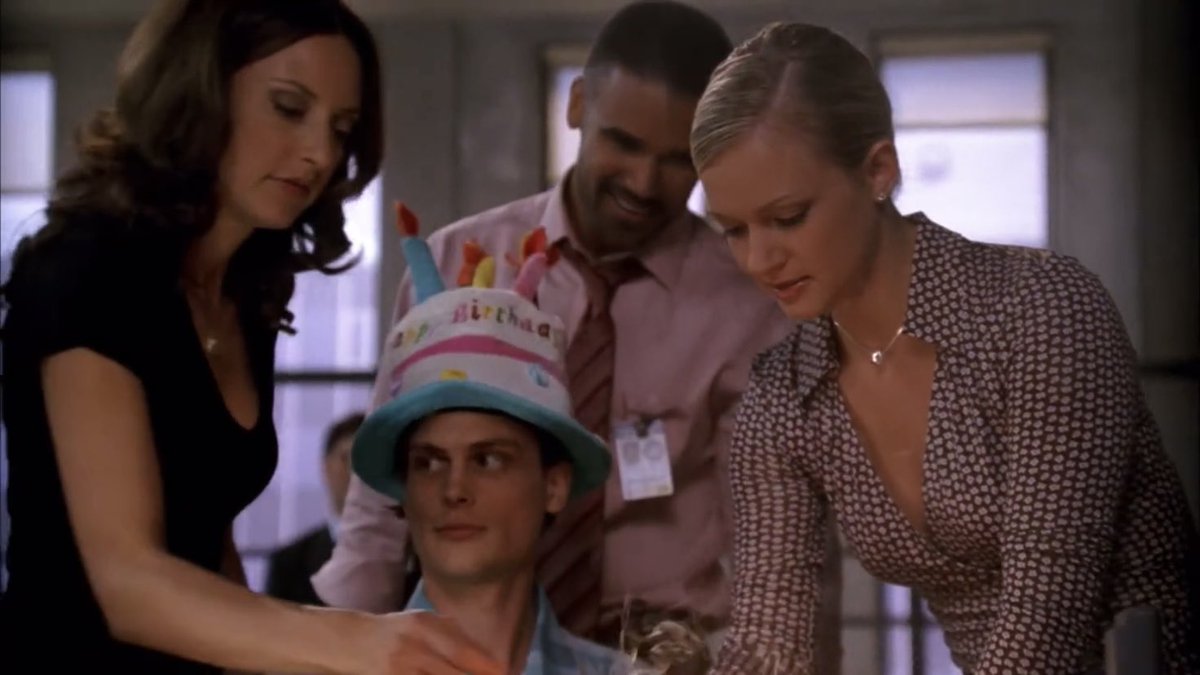 prentisskisser's tweet photo. happy birthday spencer reid. whatcha looking at buddy? 🍒🧍🏻🍒 https://t.co/n52fkrqS1i