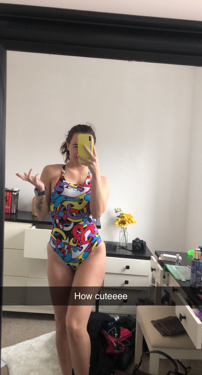 Kirsty_Russell7's tweet photo. @Gymshark Hi I’m Kirsty. I like chlorine. First female swimmer gymshark athlete? 🤔 oh and a cute puppy for motivation ;) https://t.co/ZV3jJfTOc4
