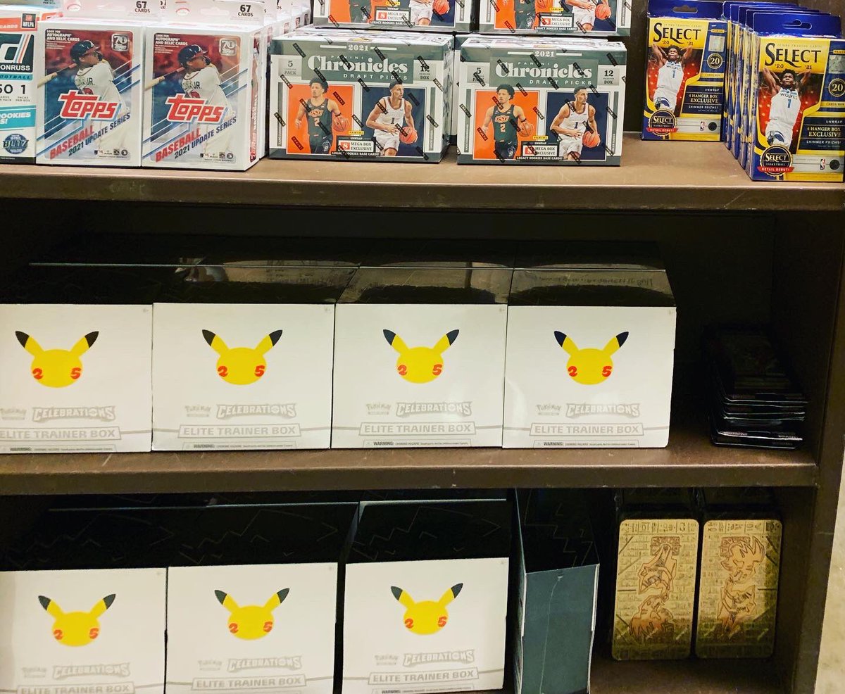 BNRoundRock's tweet photo. Trading Cards available tomorrow morning!
Limited amounts of Select and Chronicle basketball with a good mix of Pokémon restock. As always: available at open of business Friday, restrictions apply, all currently available product is depicted. Happy Collecting https://t.co/TnvrYso0MS