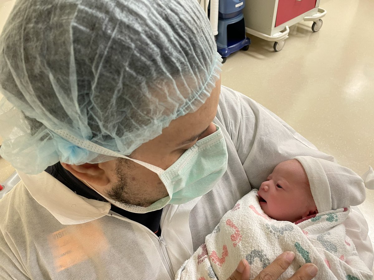 SplicedHelix's tweet image. I…have a little girl. 💜