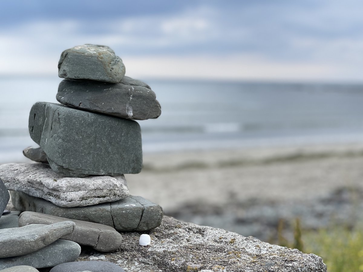 Niteblessing's tweet image. When you need to be reminded of the faithfulness of God, may the markers in your story stand as waypoints of grace. Even amidst your sorrow, heartbreak and uncertainty, may your Creator’s constancy  stand like cairns if compassion and hope #niteblessing