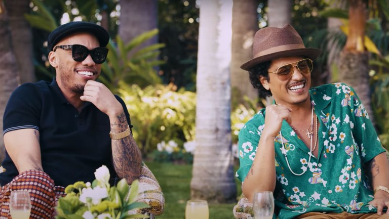 lets_just_kiss_'s tweet photo. I vote for #LeaveTheDoorOpen for #TheCollaborationSong of #PCAs https://t.co/AErpniyCSs