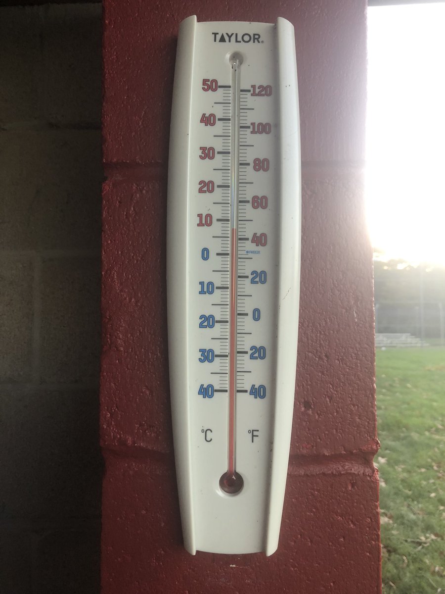 MattWilliams_SN's tweet photo. A+ psychology by @Masco_Baseball with the thermometer in the opposing dugout https://t.co/IOio3enLXg