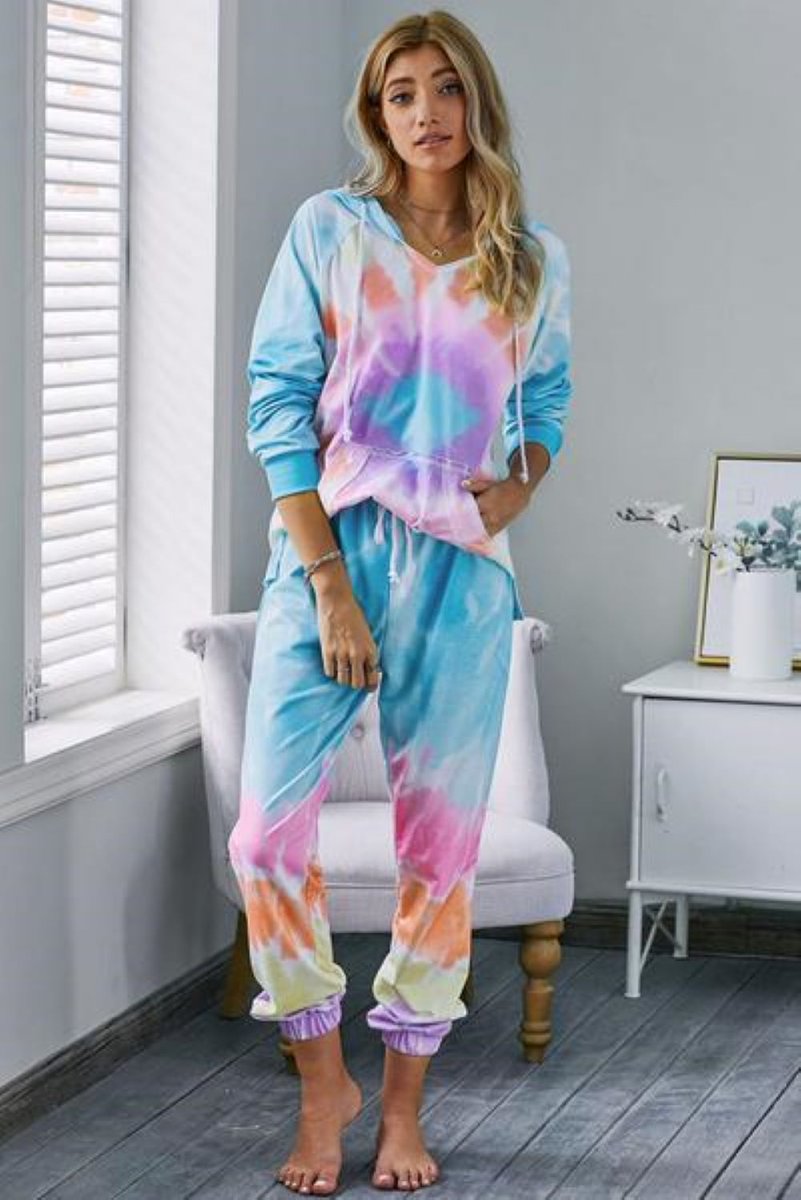 thomasandkay's tweet photo. Utopia Tie Dye Hoodie Joggers
Win a $100 Gift Card at https://t.co/Pvq74eZQa8
#clothing #apparel #fashion #womensclothing #mensclothing #thomasandkay #thomaskay #winter #autumn #fall #outdoor #falloutfits2021 #holidays #snow #lounger #joggers #tiedye https://t.co/AjlonTXv12