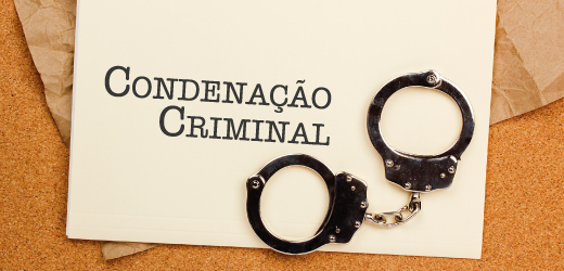 mpdft's tweet photo. MPDFT obtém condenação de envolvidos em racha que causou capotamento de carro de família. Os réus disputavam uma corrida quando um deles bateu contra um terceiro veículo, em que estava um homem, uma mulher e duas filhas  #mpdft #condenacaodf #taguatingadf https://t.co/JjAt4ILlwu https://t.co/Zi7Oby8O2A