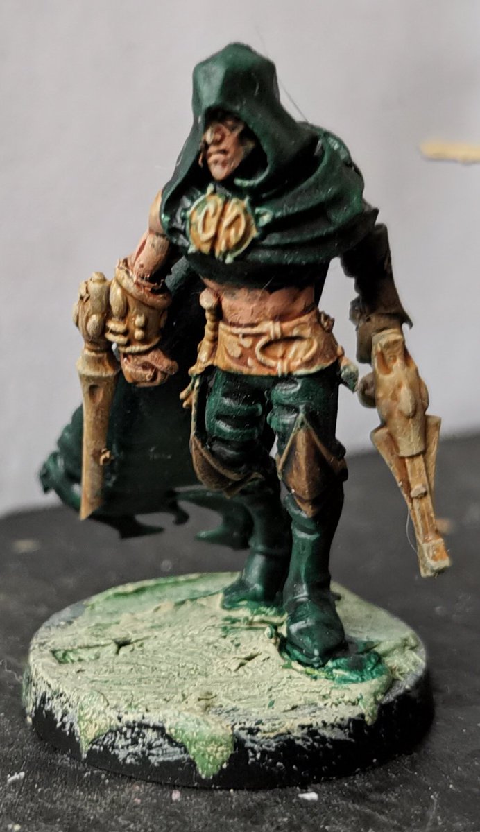 198of505's tweet photo. 2 of the replacements #40k #warhammer40k #aeldar #Harlequins that I'm working on.
I really thought I'd like the cowled guy out of these 2 as that was my main aim when I bought the box, but I've found I much prefer the the leather Cape one.
#WarhammerCommunity #Warmongers https://t.co/NGuHSjPGFl