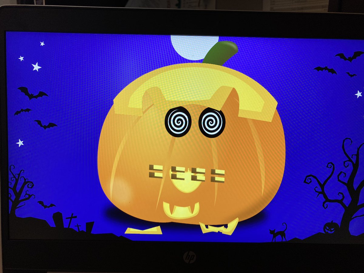 KyleClark125's tweet photo. Build A Jack O Latern @ericcurts with kindergarten and 1st grade Ss. Fun drag and drop practice, resizing and mouse skills. Added audio to tell us about their pumpkins. Sharing slide deck with parents!! https://t.co/NJAUzsctkc