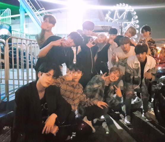timetojacob's tweet photo. 181029 #더보이즈 #제이콥

[제이콥] 항상 즐겁게 노는 더보이즈~ 
The Boyz know how to have fun 😊 #todaywasawesome #thankyoutoeveryone #manila https://t.co/dnHTP9S5Ti