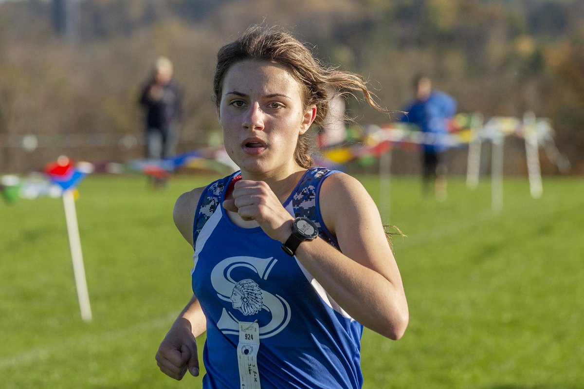 EricaPhotog's tweet photo. Girls WAC cross country championships at Harry Hoag Athletic Complex in #FortPlain #518xc @CanajoharieCSD @FortPlainCSD @SchoharieHS @NDBGKnights https://t.co/1cZL0mBPI2
