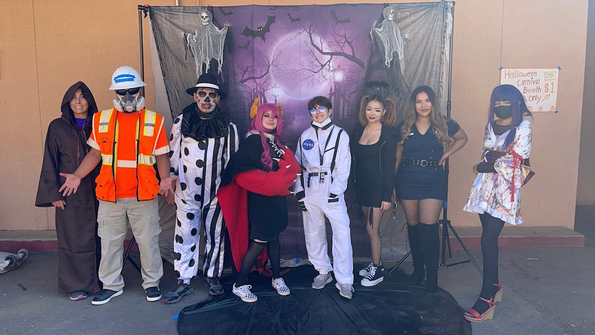 MercedUHSD's tweet photo. Yosemite High held a Halloween Carnival this afternoon and we don't know who had more fun, students or staff! #WeAreMUHSD https://t.co/GanfrgCgz0