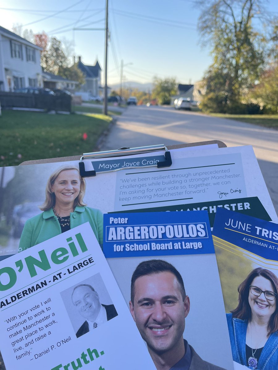 olivia_bergen's tweet photo. Nice day to get out the vote 🤠 #MyChoiceIsJoyce #MHTPolitics https://t.co/OR1DX3ty4Q