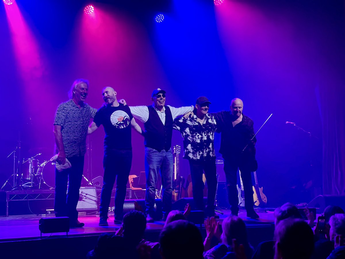 Philip_Guest's tweet photo. Great to see @GFBand at the @TivoliWimborne tonight - the band clearly enjoying playing live to an audience again. Welcome back, guys. https://t.co/pvruaVTKYu