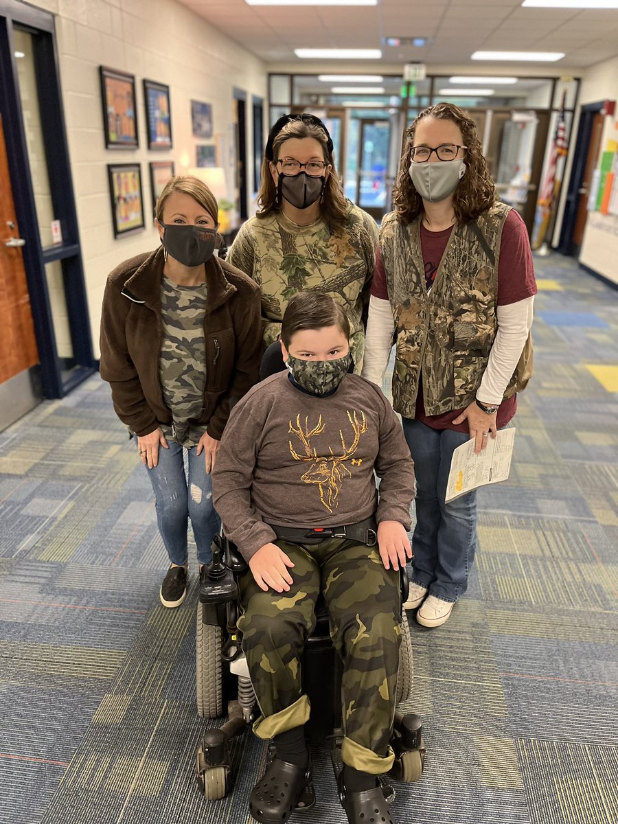 PickElementary's tweet photo. Tell drugs to “take a hike” at Pick! Red Ribbon Week fun continues for our leaders! #villageonthehill #pickpride #RRW2021 https://t.co/J6ksGkeeor
