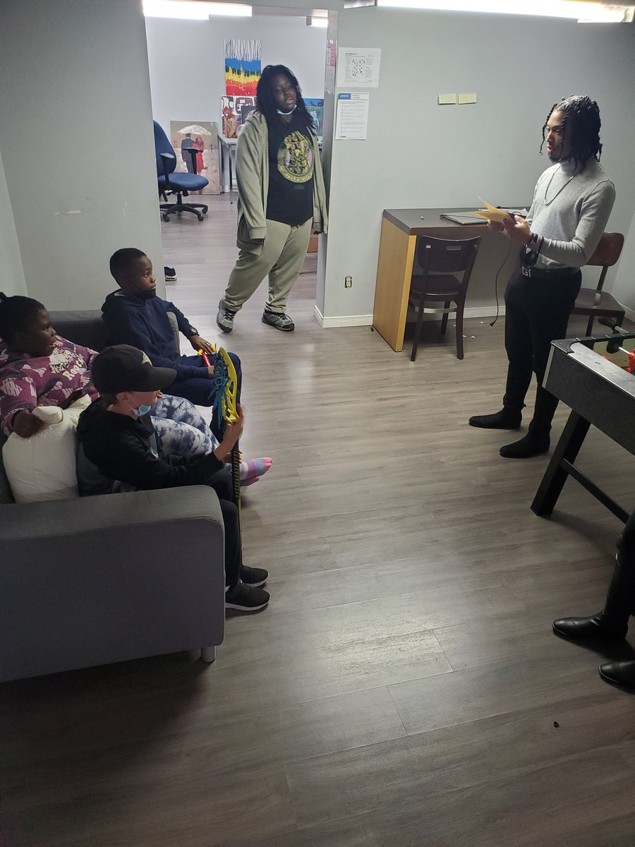 frontlinesto's tweet photo. The youth engaged in a drawing contest where they had no clue that they would all end up winners!
#thejourney #contest #andthewinneris #toronto #torontoyouth #torontodrawing #westonyouth #weston #westoncommunity #westonfrontlines #frontlines https://t.co/a7VNvovb5Y