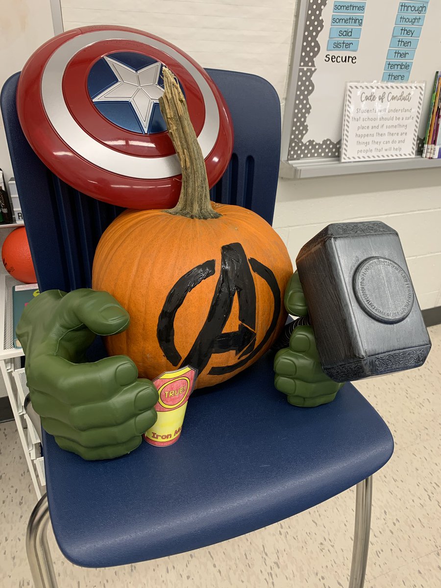 TeamSuperDennis's tweet image. It’s the “Addition Avenger” #PumpkinStyle 🤣🦸‍♂️🎃  Thank you @AVPSCouncil &amp;amp; to 3-3 for an awesome idea!